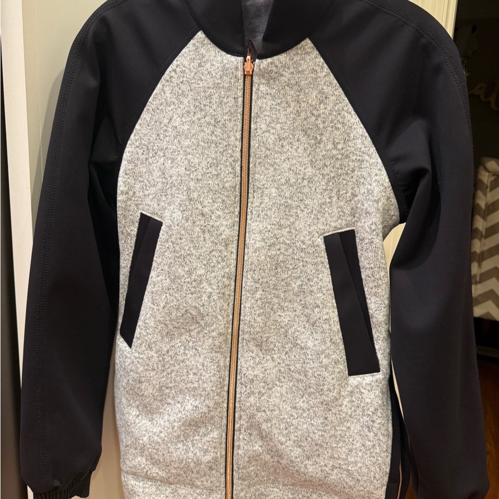 Lululemon Both Ways Atomic Floral Jacket - Picture 5 of 14
